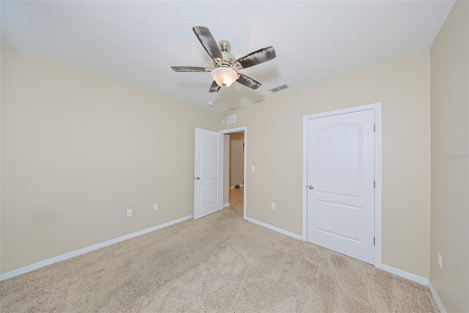 Image 22 of 42 For 1332 Coventry Court