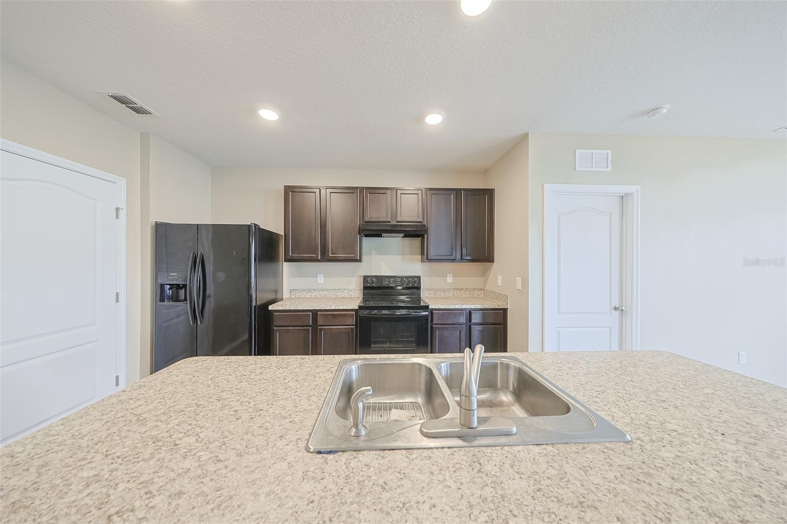 Image 8 of 42 For 1332 Coventry Court