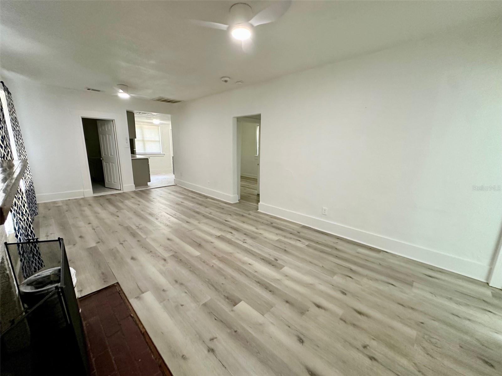 Image 3 of 13 For 4736 20th Street N
