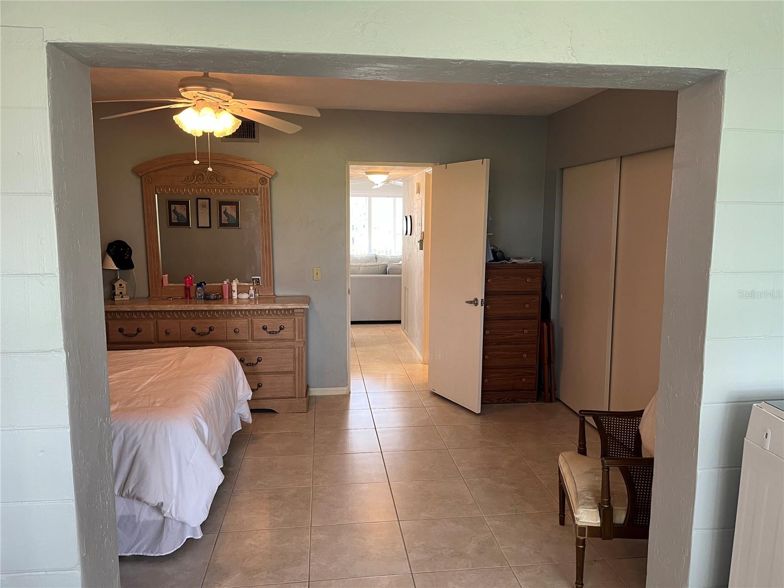 Image 13 of 41 For 2462 Brazilia Drive 22