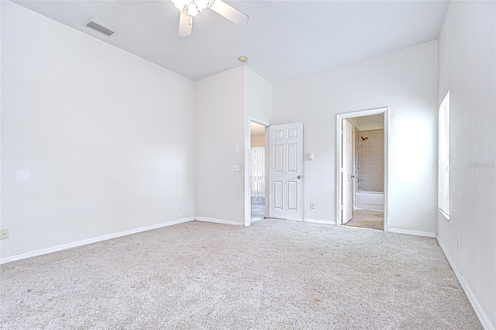 Image 11 of 25 For 107 Citrus Landing Drive