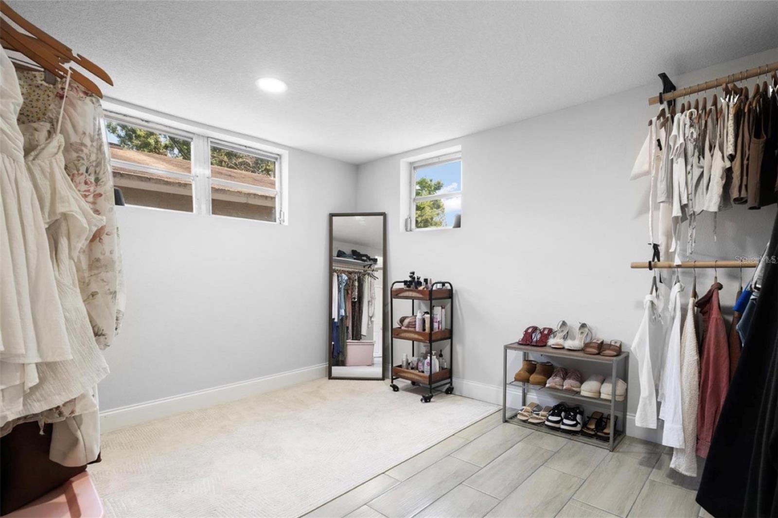 Image 14 of 19 For 2821 Marconi Street
