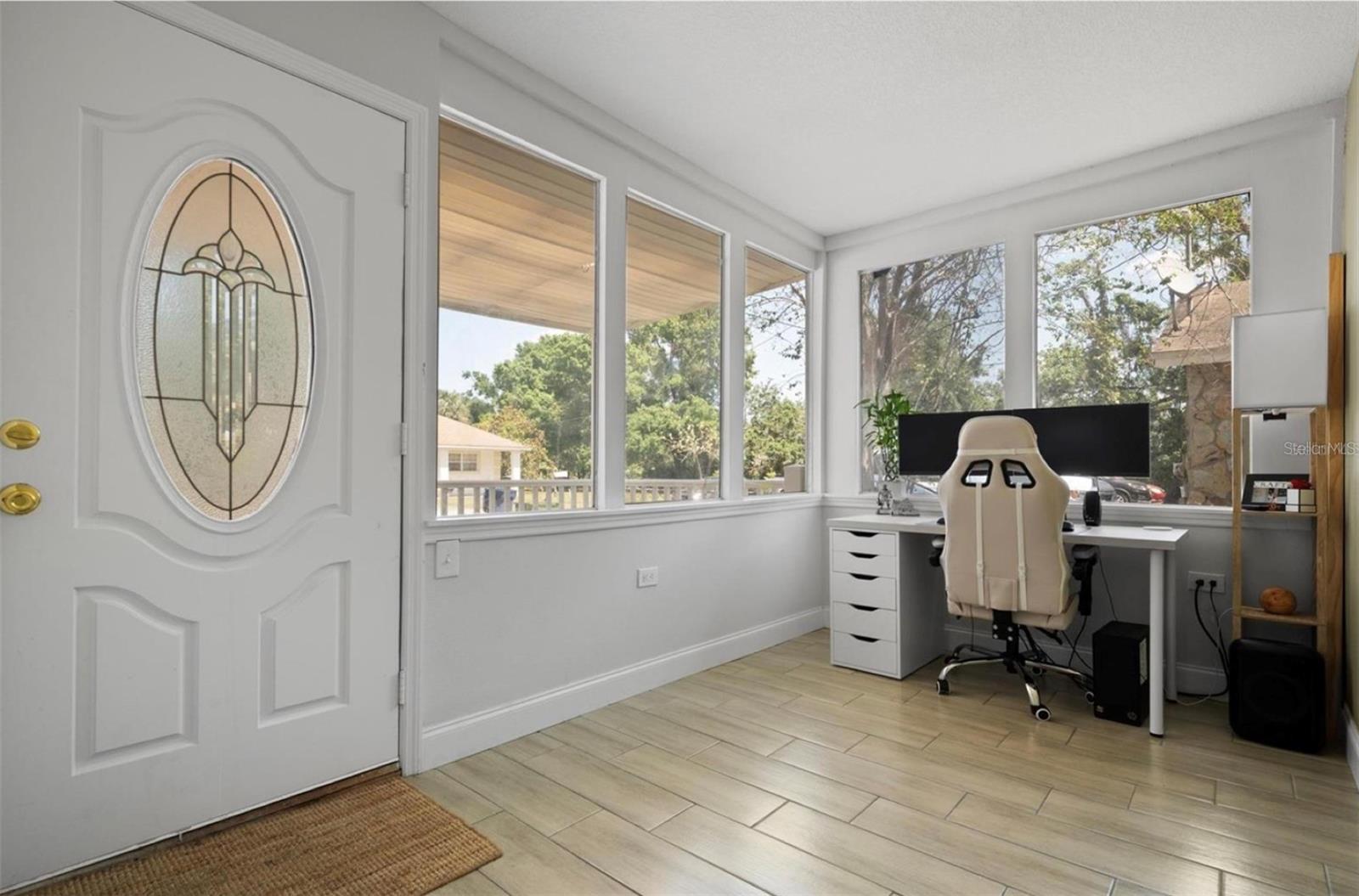 Image 2 of 19 For 2821 Marconi Street