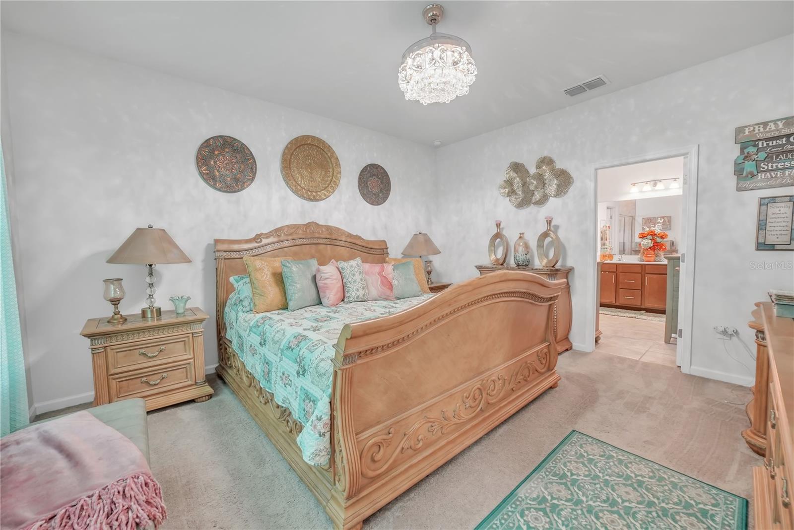 Image 18 of 42 For 289 Siesta Vista Court