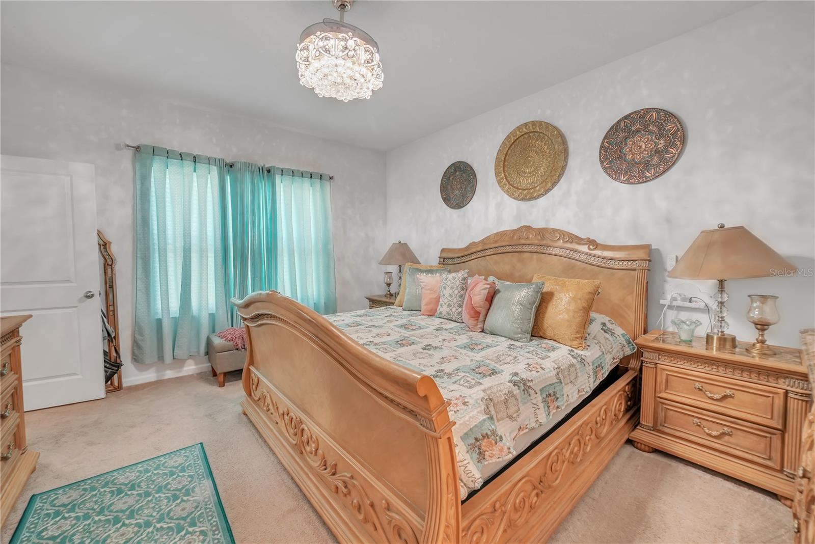 Image 20 of 42 For 289 Siesta Vista Court