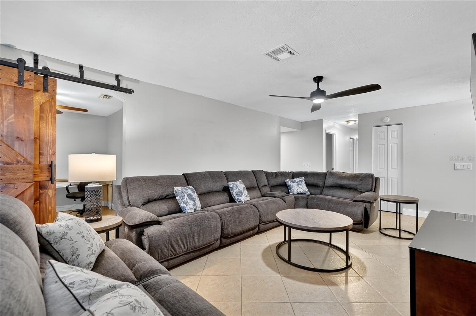 Image 4 of 37 For 14112 Eastland Lane