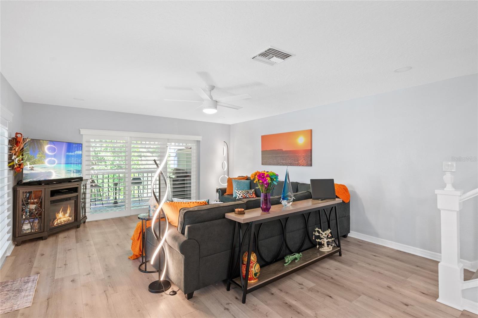 Image 10 of 47 For 2511 Dolly Bay Drive 206