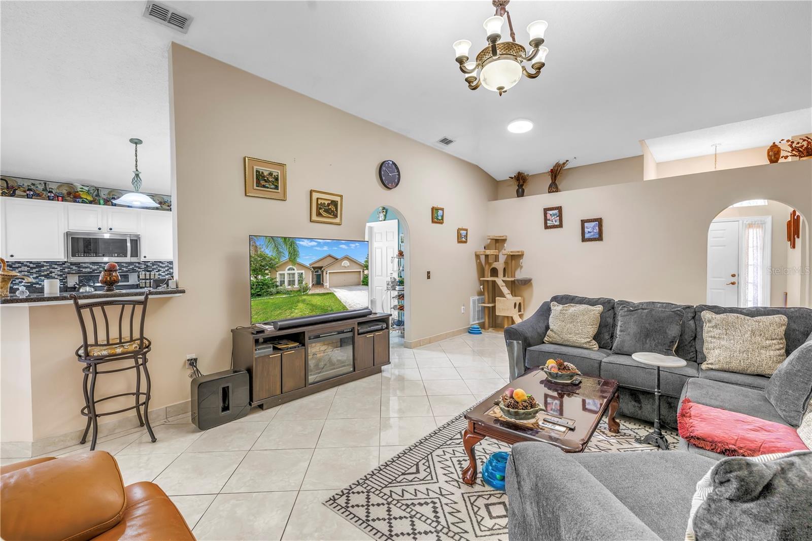 Image 8 of 35 For 31704 Loch Aline Drive