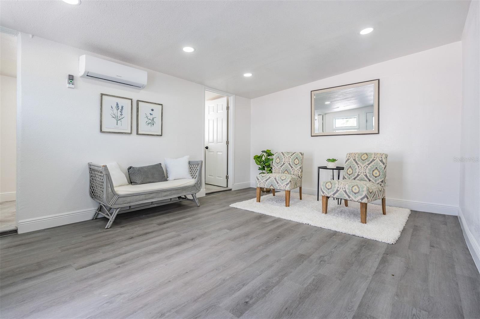 Image 3 of 38 For 13806 San Juan Avenue
