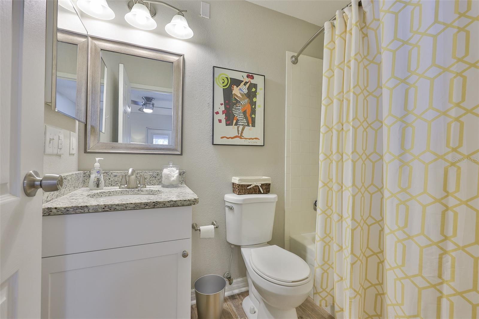 Image 18 of 63 For 401 Dorchester Pl  69