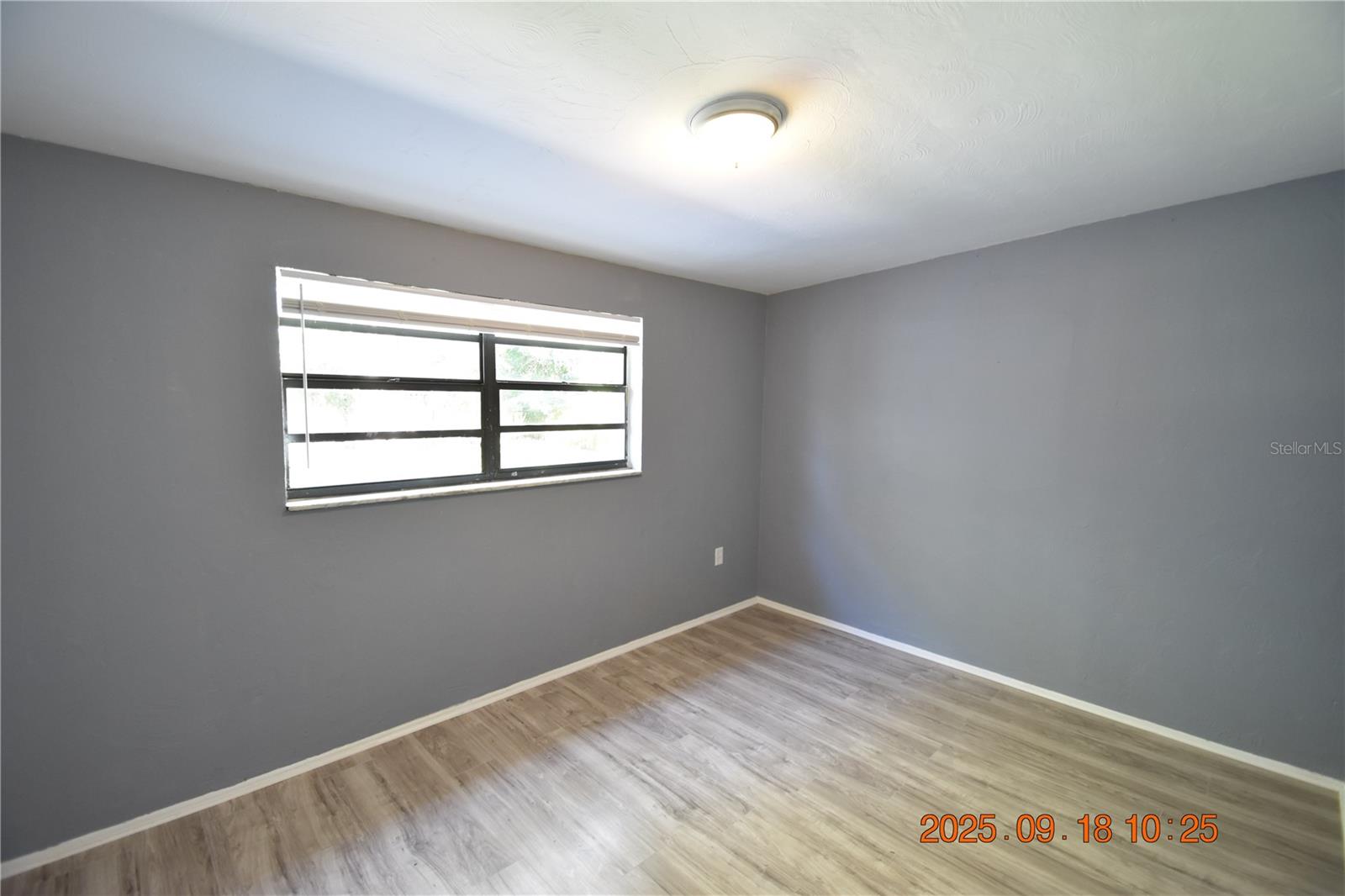 Image 21 of 30 For 9432 84th Street