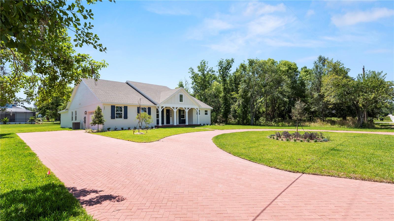 Image 4 of 67 For 2561 Rogers Road