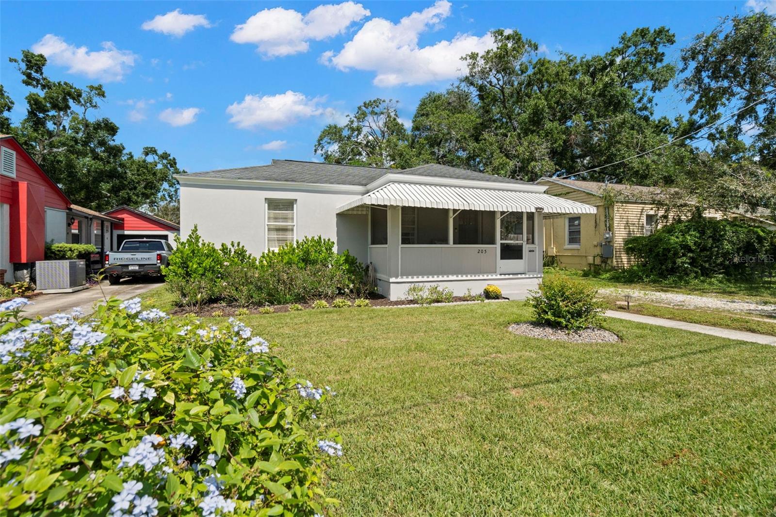 Listing photo id 25 for 205 Alva Street