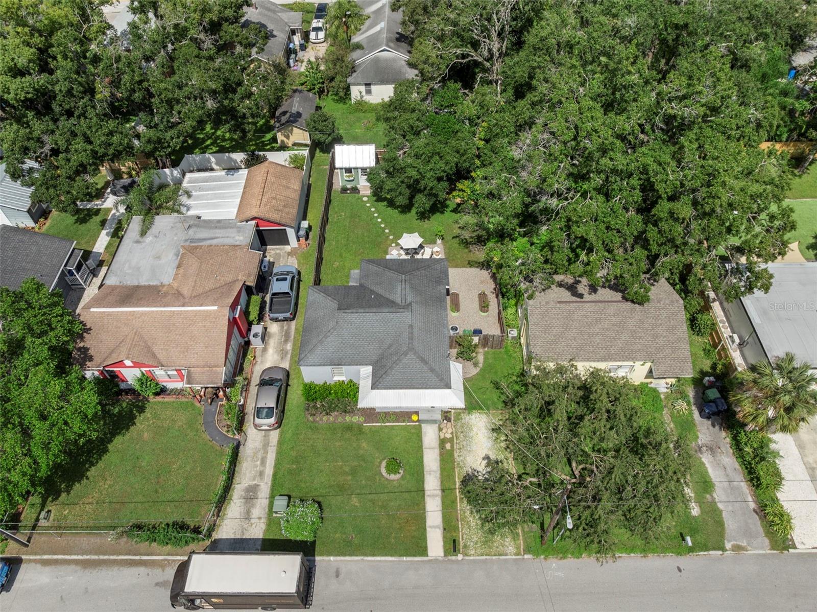 Listing photo id 26 for 205 Alva Street