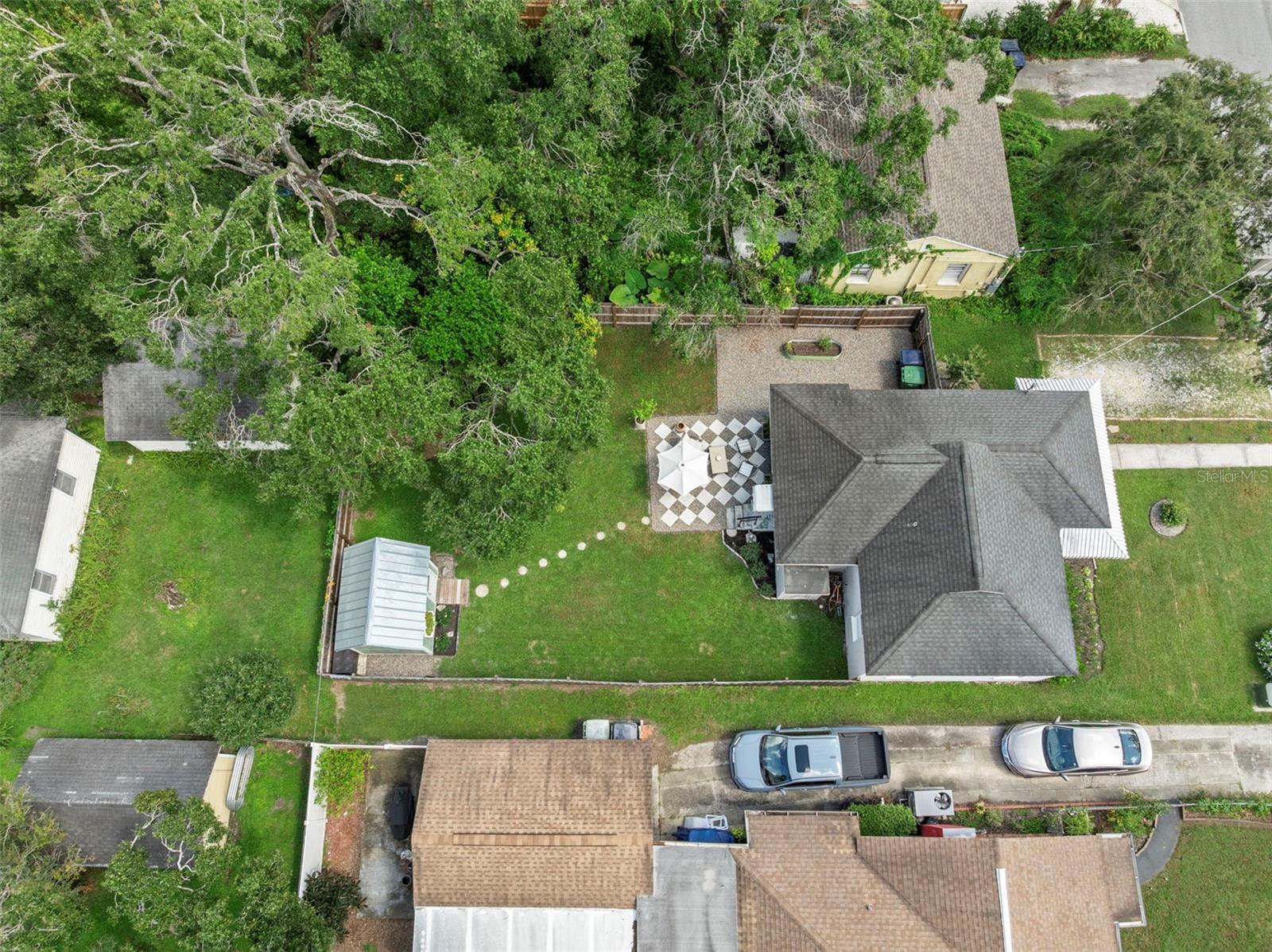Listing photo id 2 for 205 Alva Street
