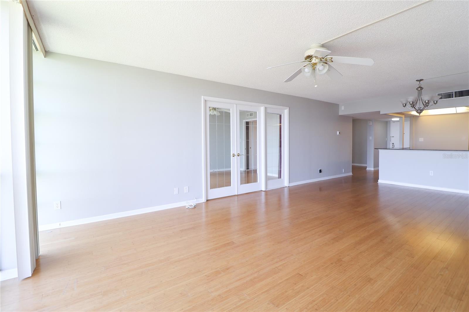 Image 11 of 28 For 7400 Sun Island Drive S 501