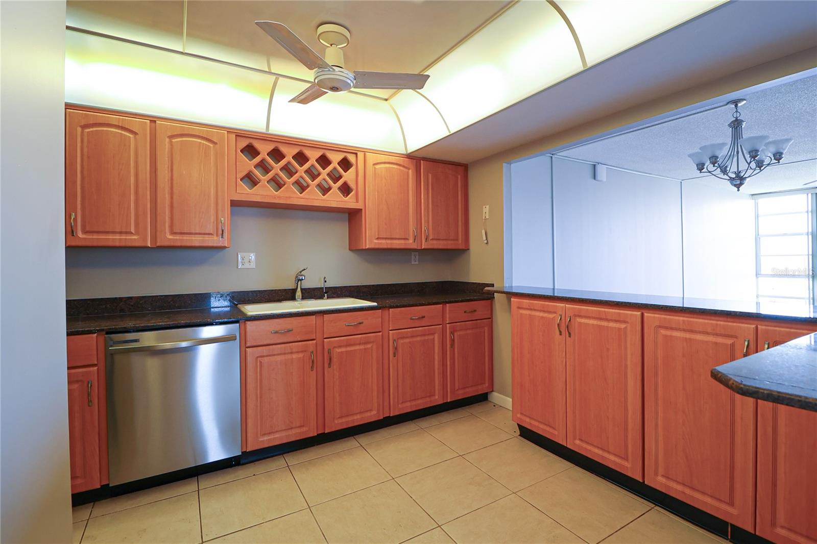 Image 4 of 28 For 7400 Sun Island Drive S 501