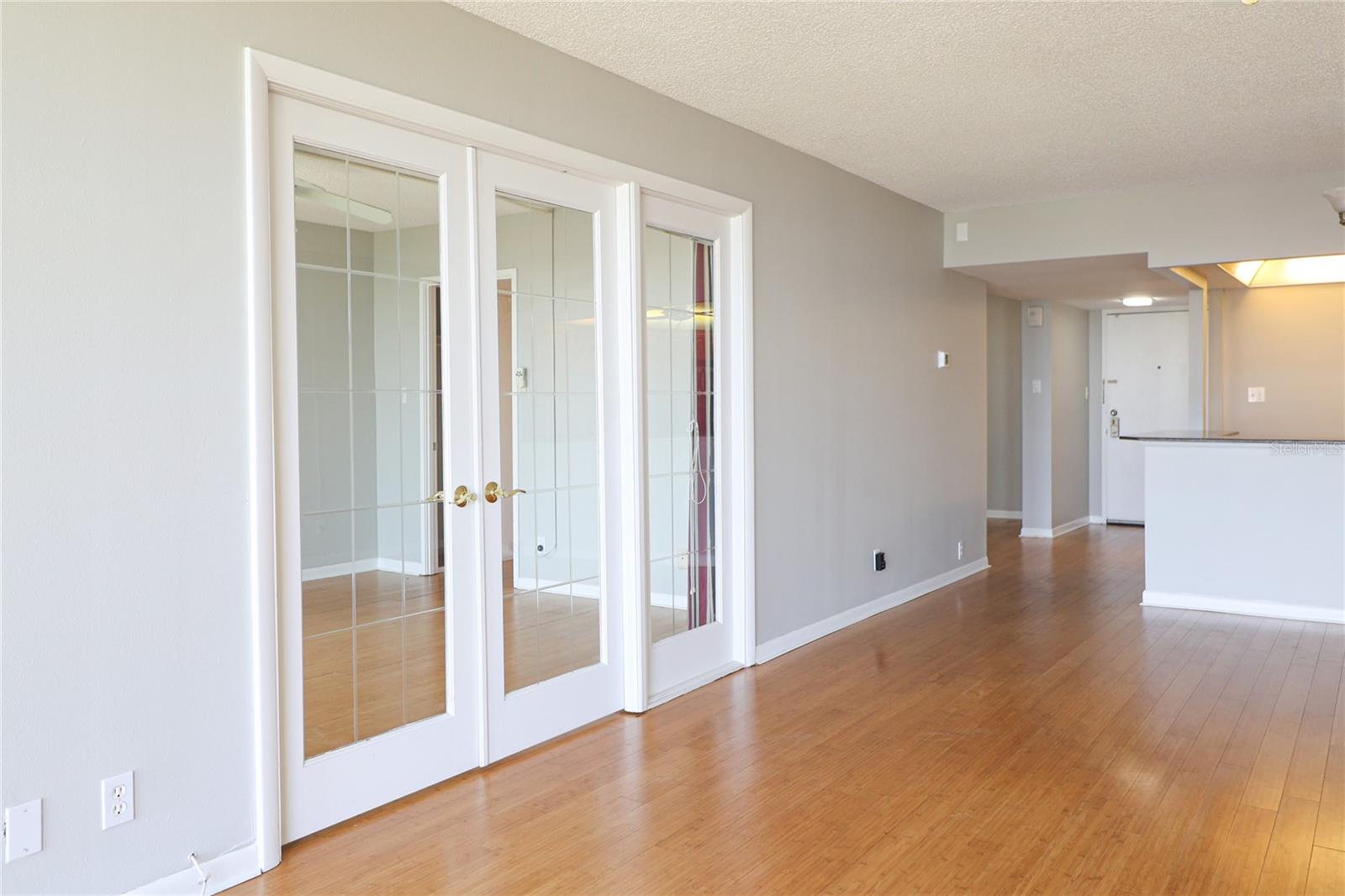 Image 9 of 28 For 7400 Sun Island Drive S 501