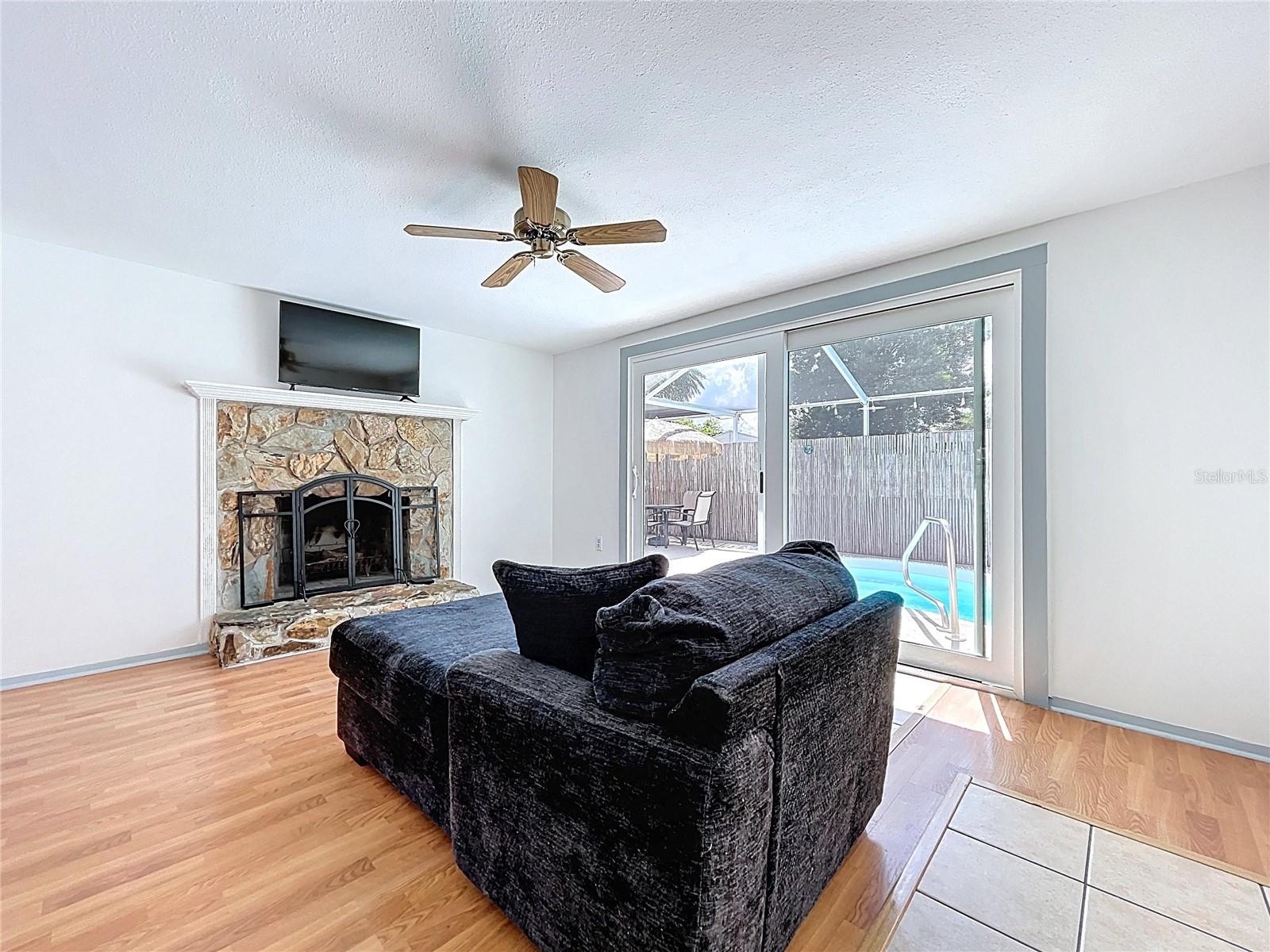 Image 35 of 70 For 7114 Mayfield Drive