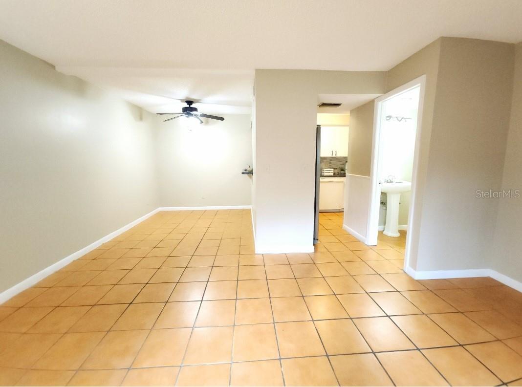 Image 11 of 52 For 1881 Lichen Lane B