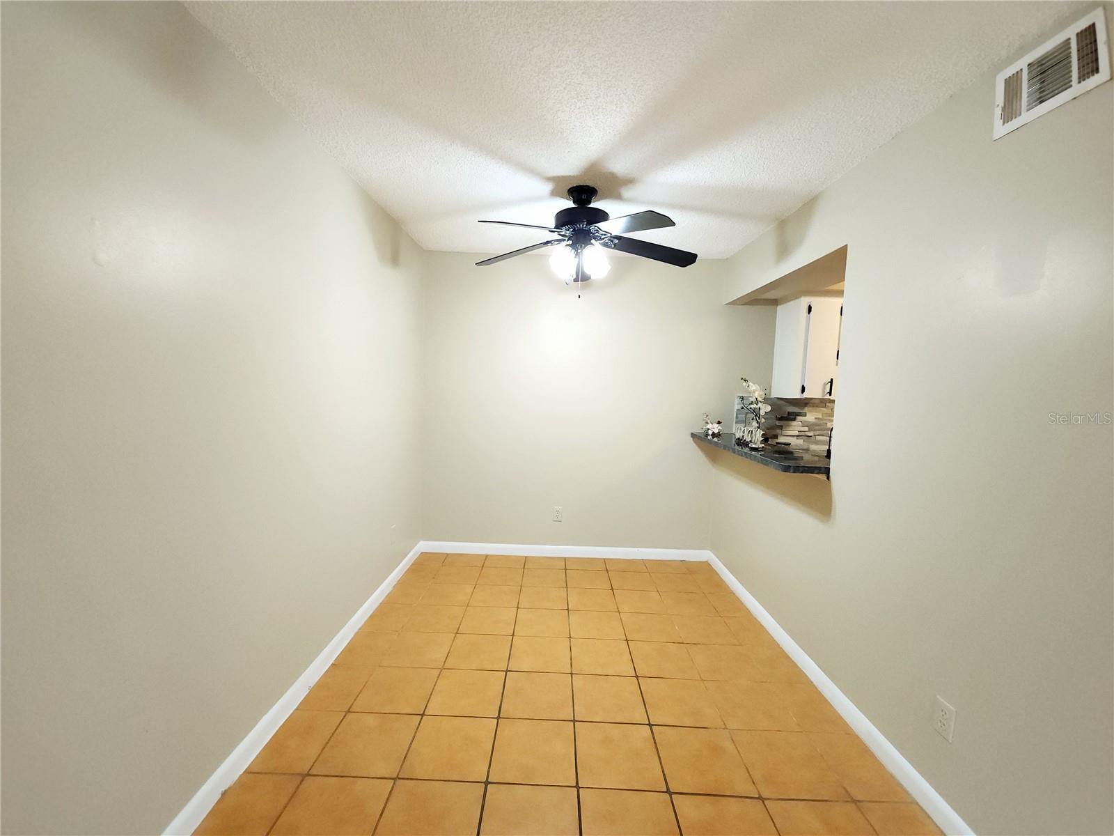 Image 12 of 52 For 1881 Lichen Lane B