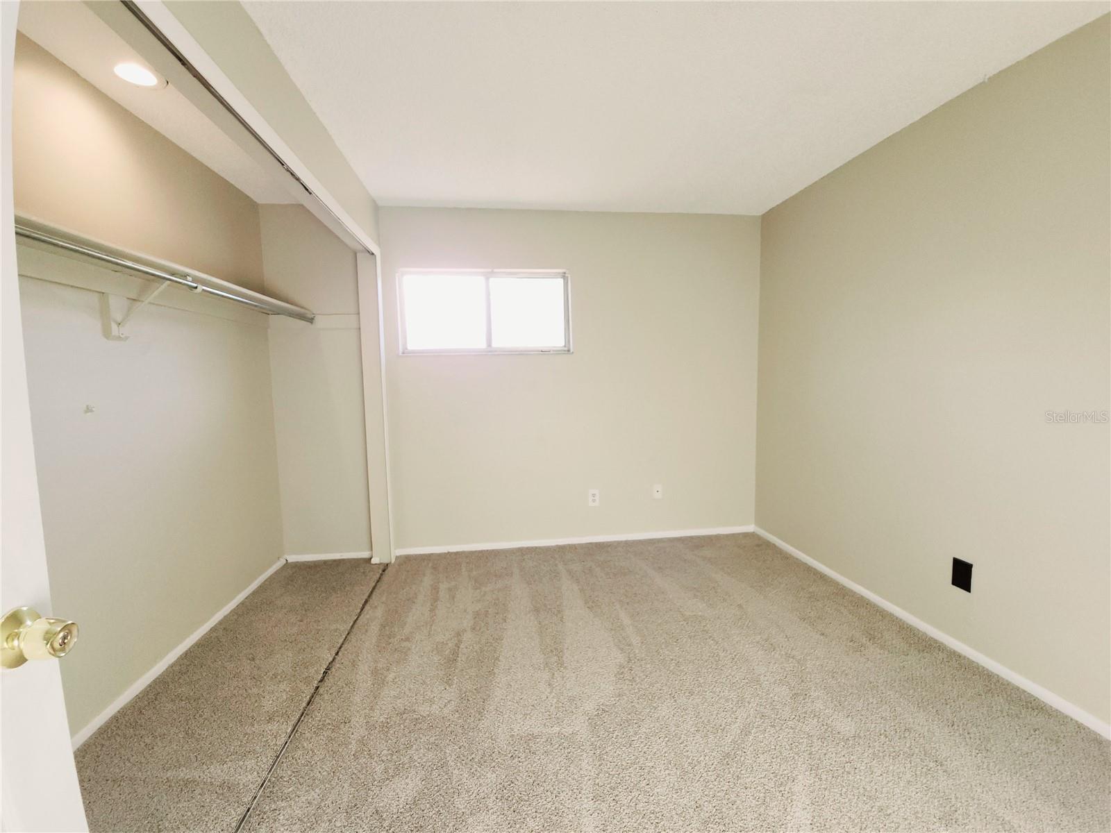 Image 36 of 52 For 1881 Lichen Lane B