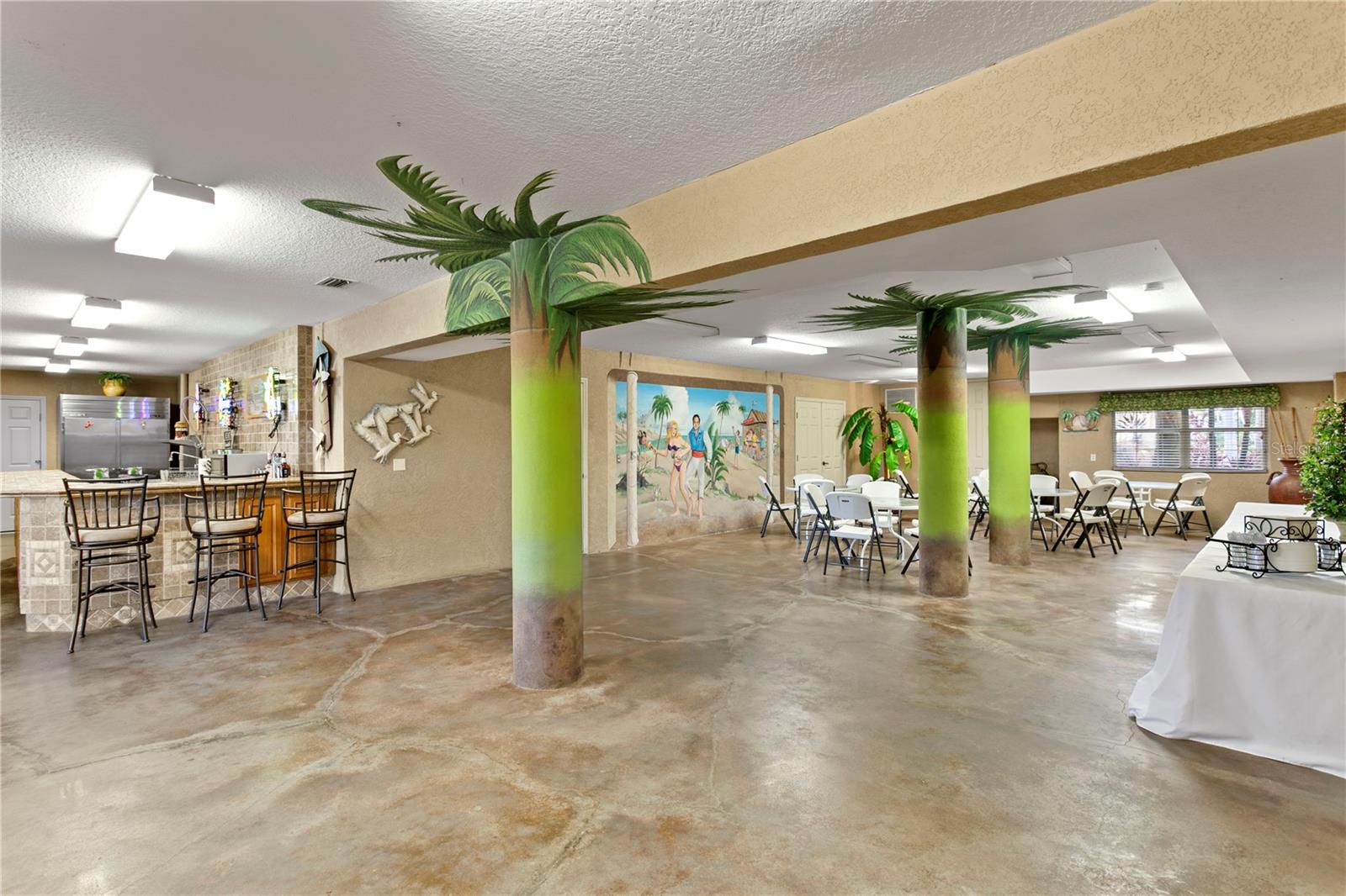 Listing photo id 33 for 6429 Rubia Circle