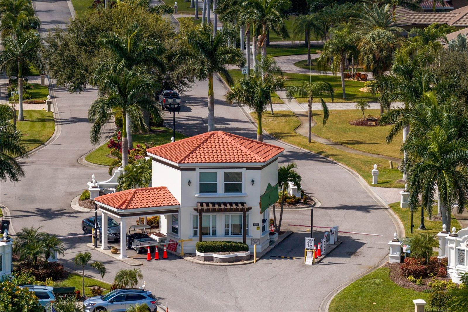 Listing photo id 52 for 6429 Rubia Circle
