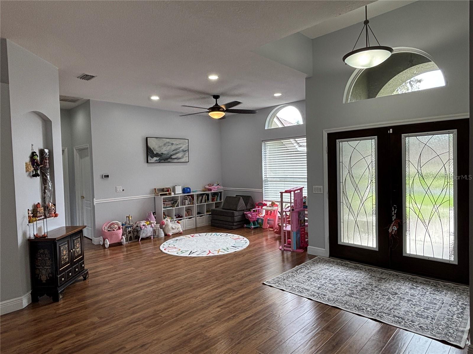 Image 6 of 49 For 4906 Sylvan Oaks Drive