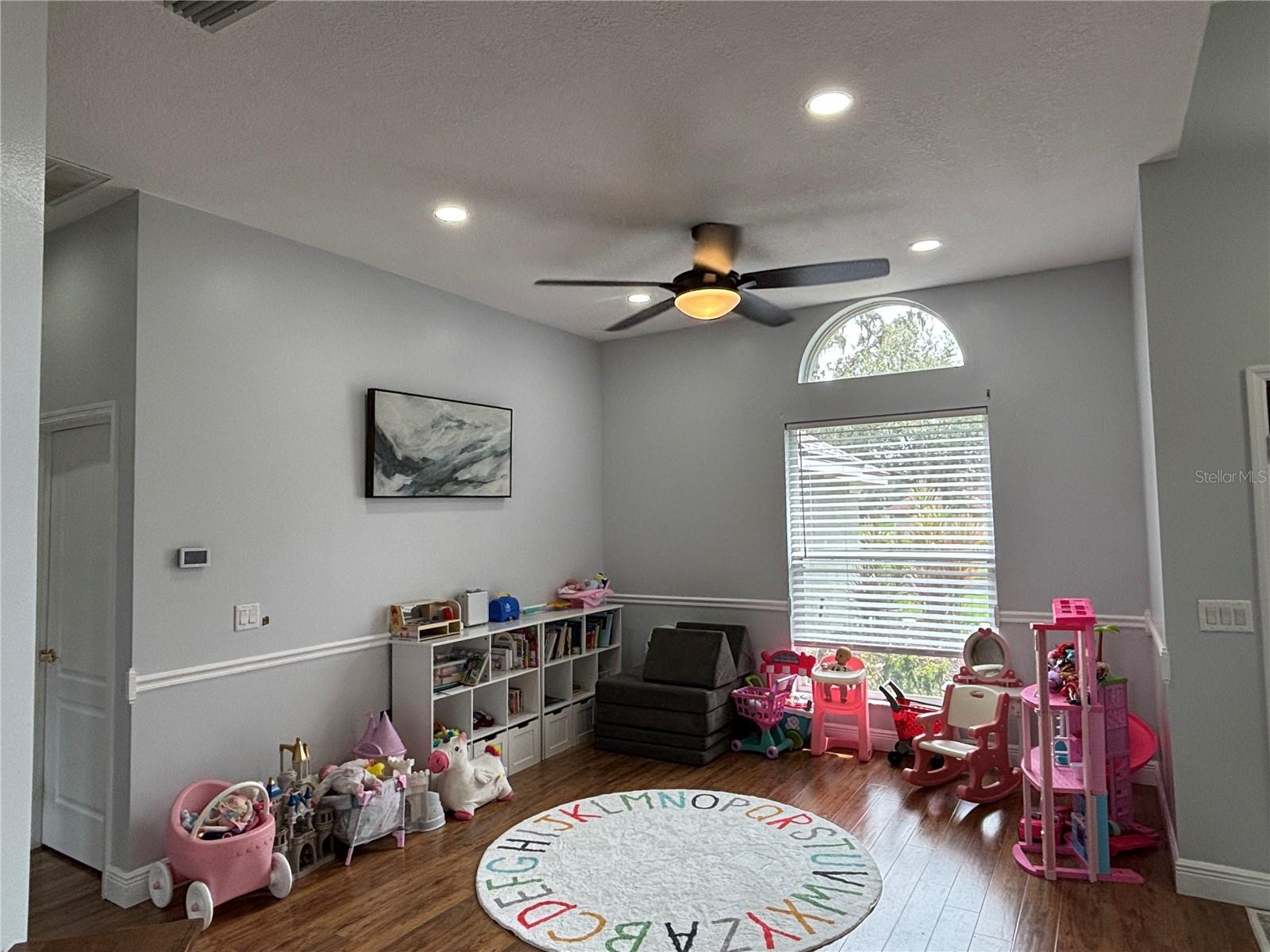 Image 7 of 49 For 4906 Sylvan Oaks Drive