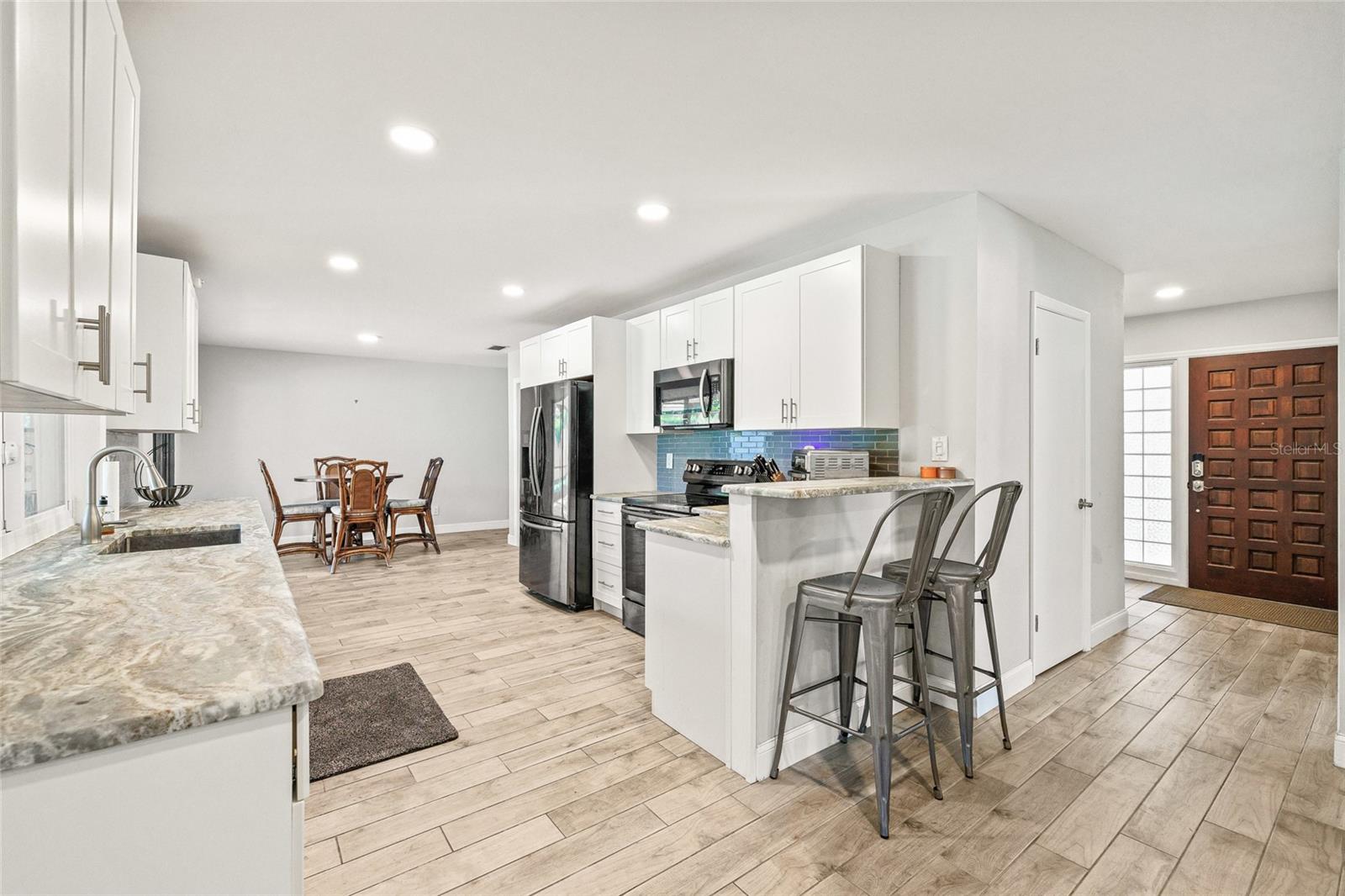 Image 3 of 52 For 1624 Pine Place