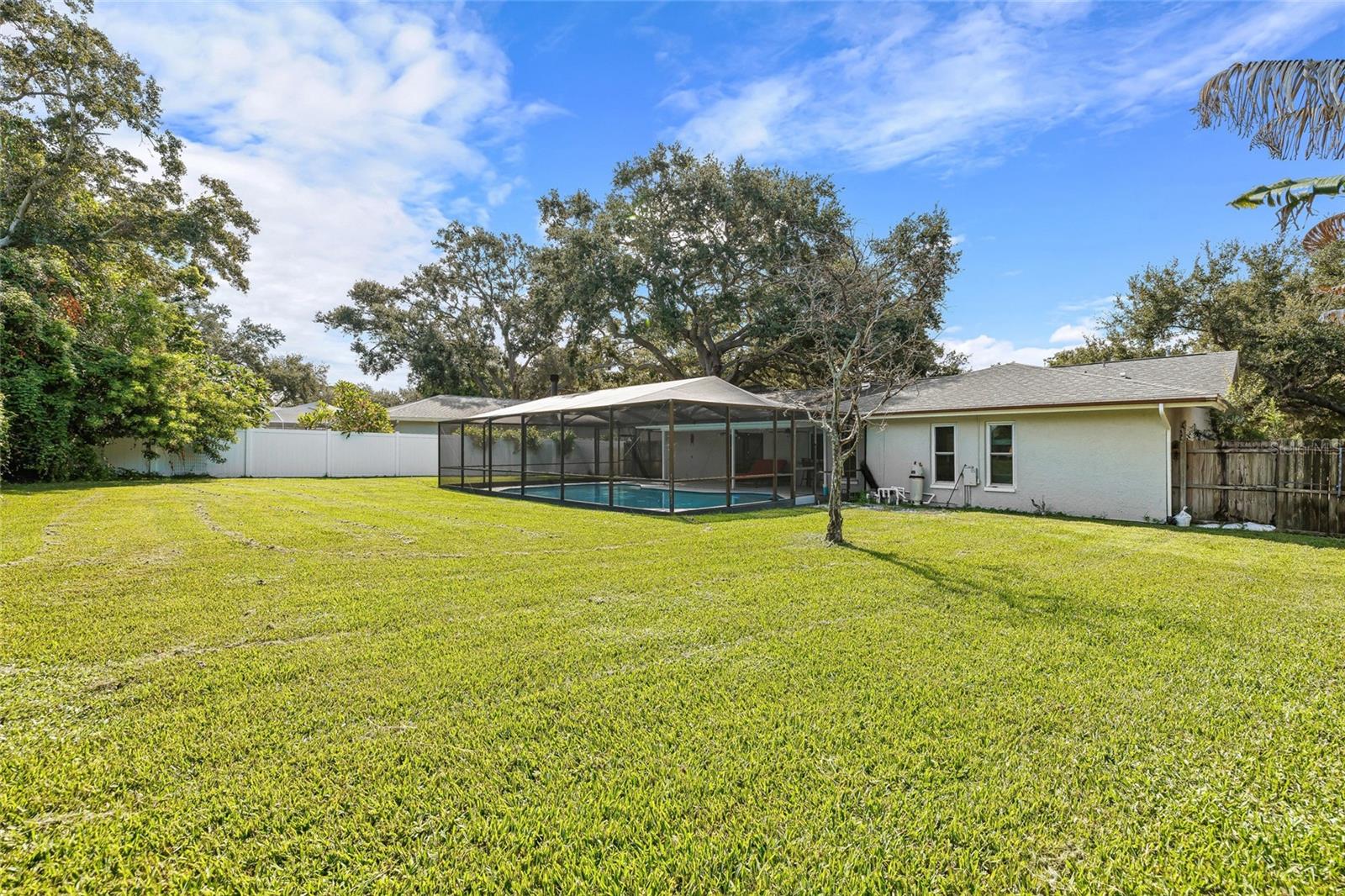 Image 43 of 52 For 1624 Pine Place