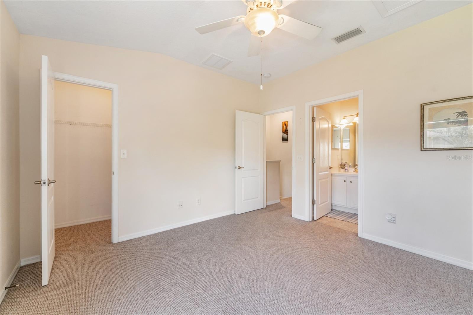 Image 15 of 22 For 15848 Fishhawk Falls Drive