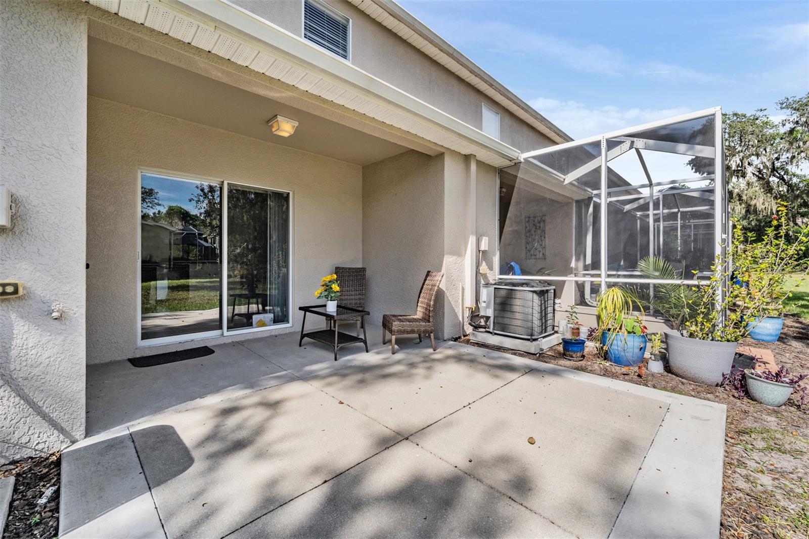 Image 18 of 22 For 15848 Fishhawk Falls Drive