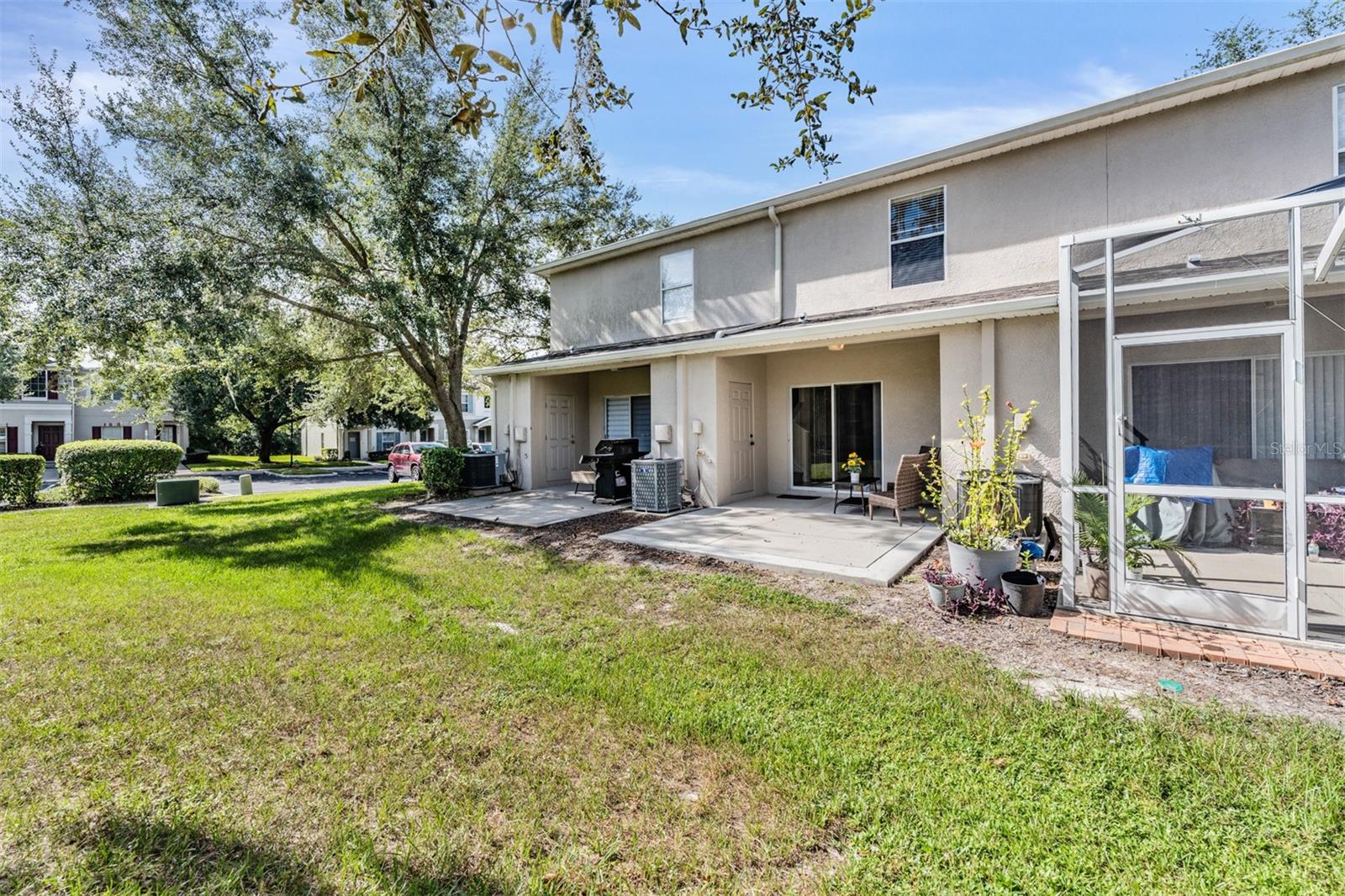 Image 19 of 22 For 15848 Fishhawk Falls Drive