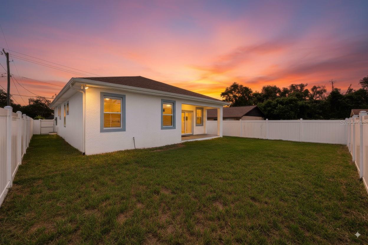 Image 5 of 70 For 8424 16th Street