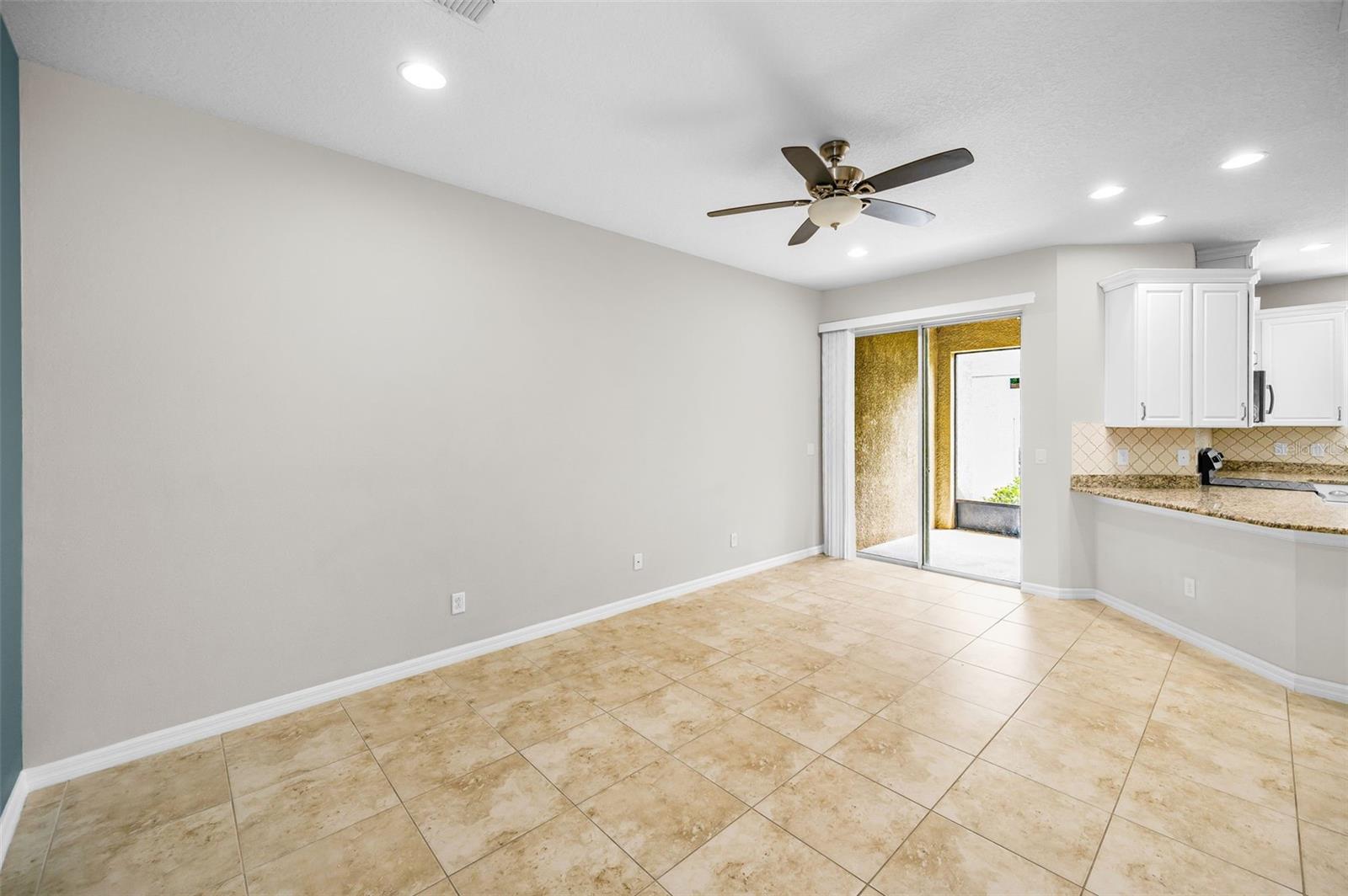 Image 12 of 40 For 504 Cabernet Way