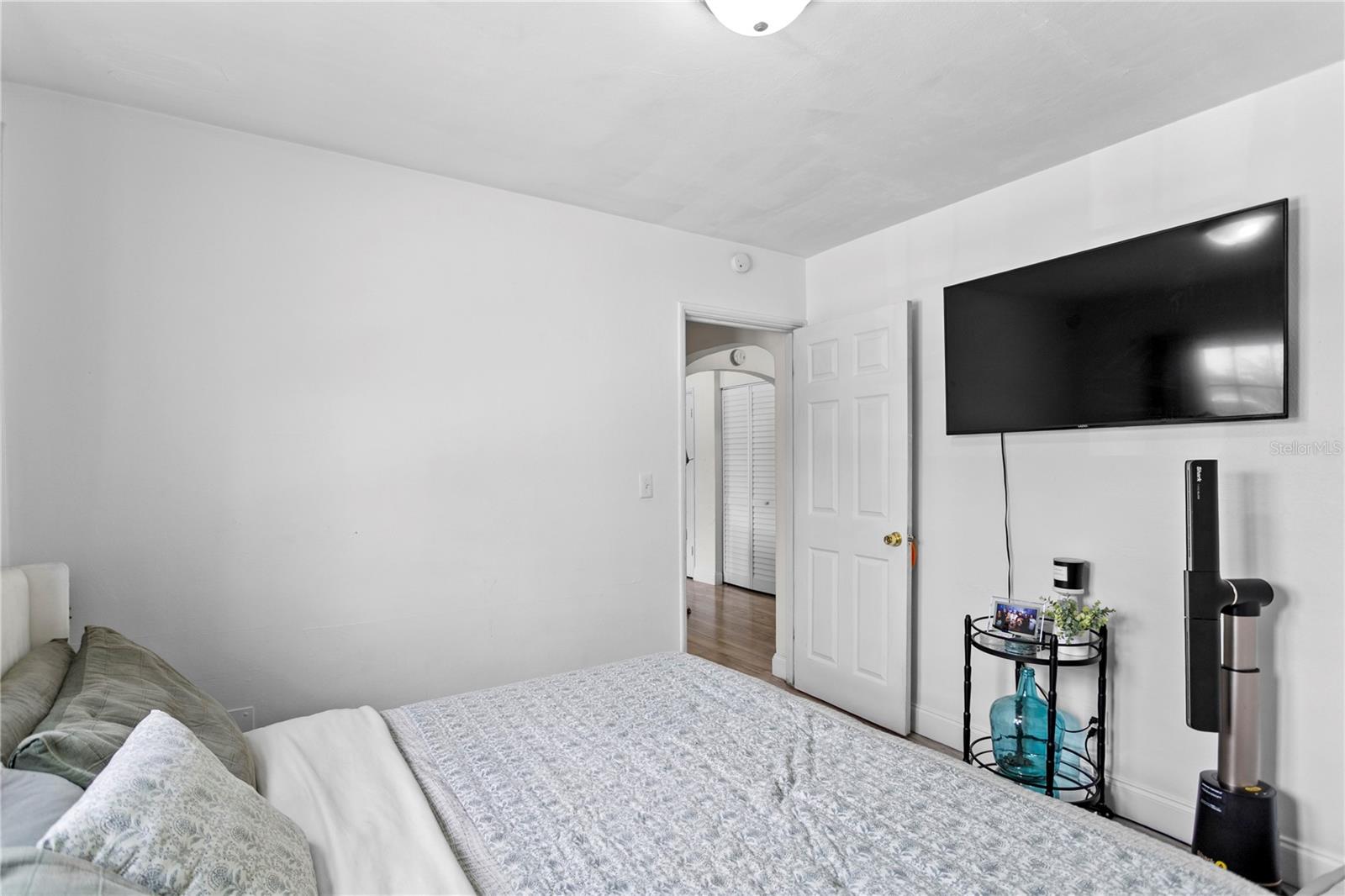 Image 12 of 29 For 4762 Haines Road N