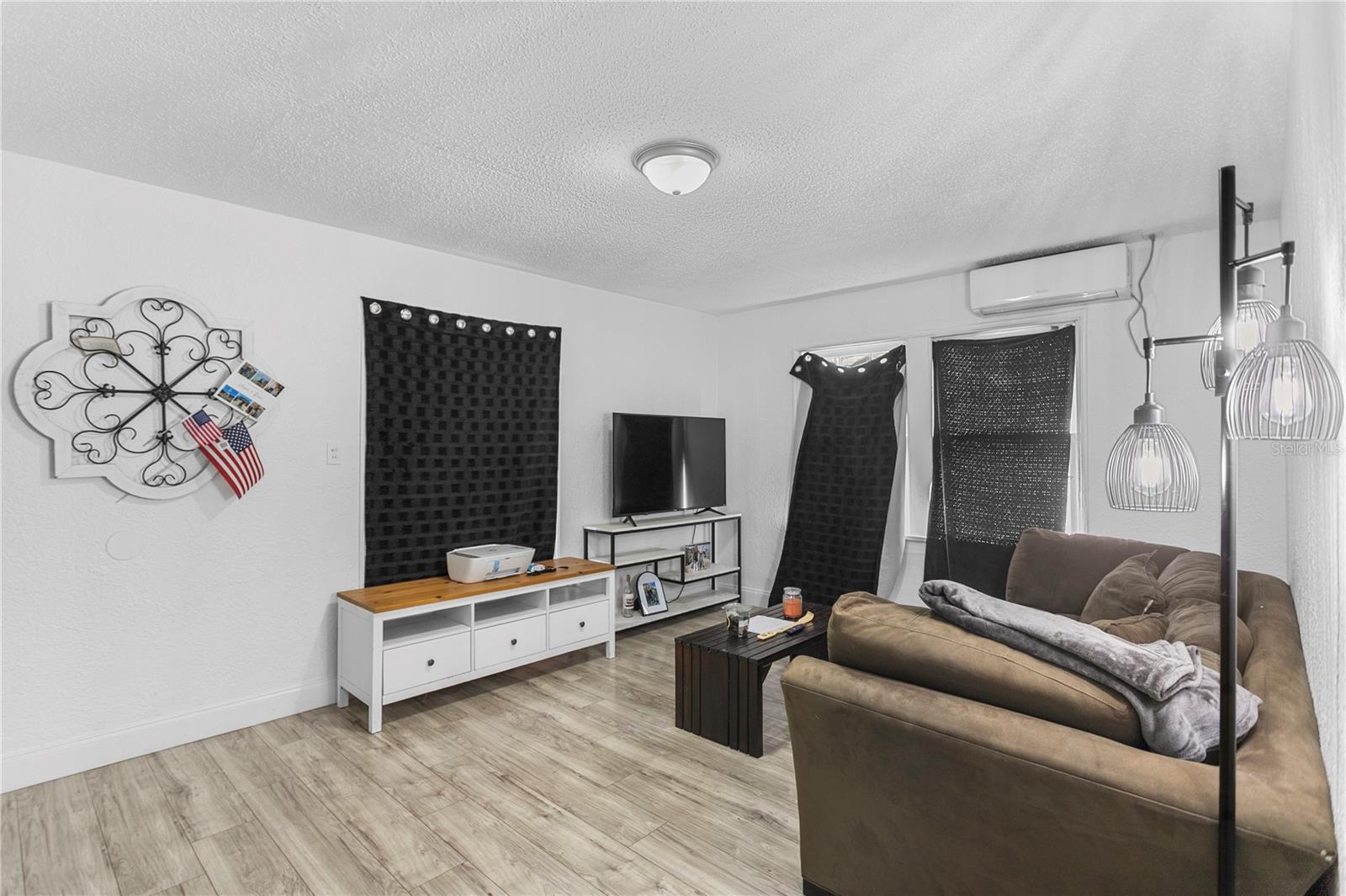 Image 16 of 29 For 4762 Haines Road N