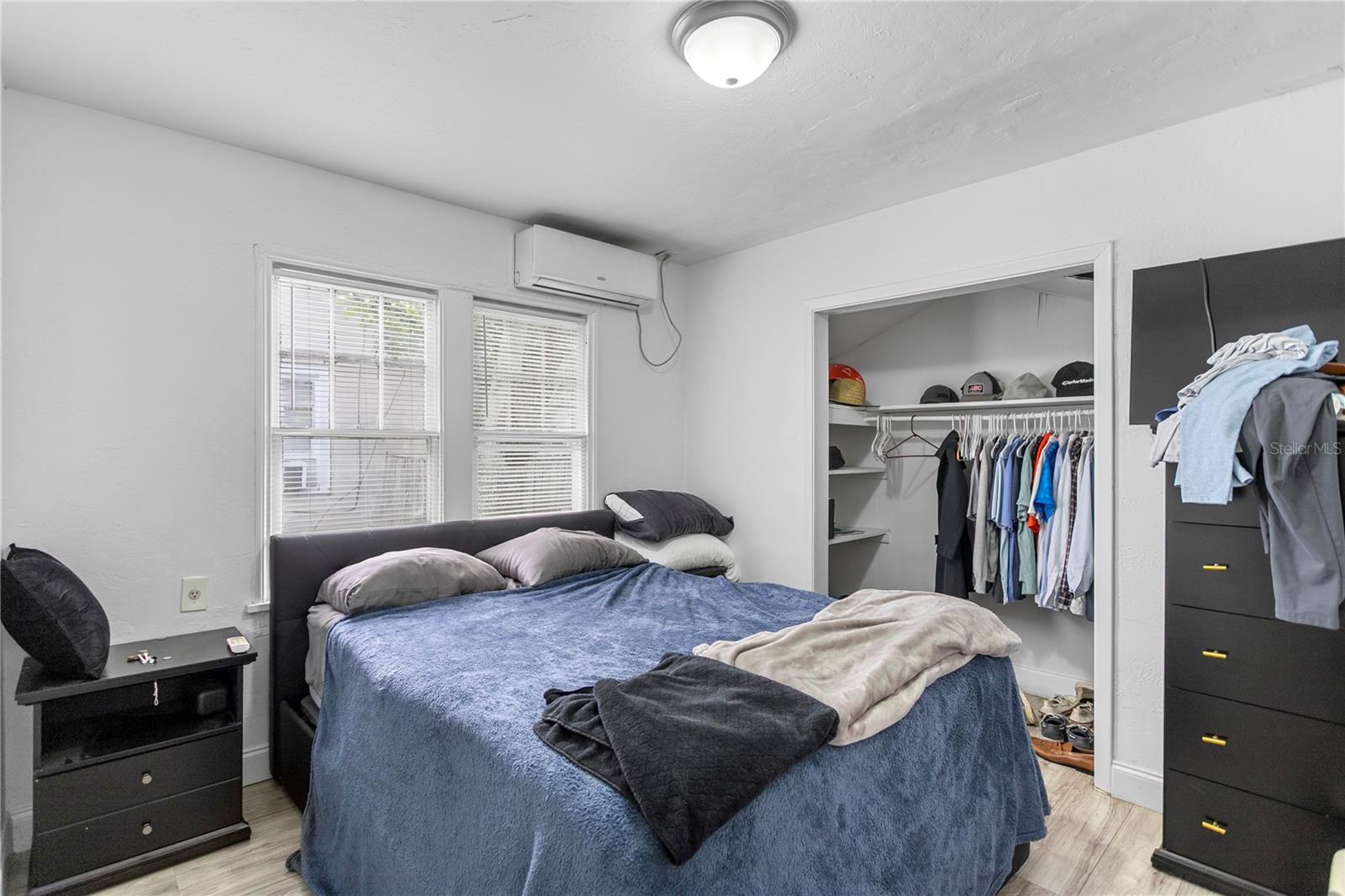 Image 21 of 29 For 4762 Haines Road N