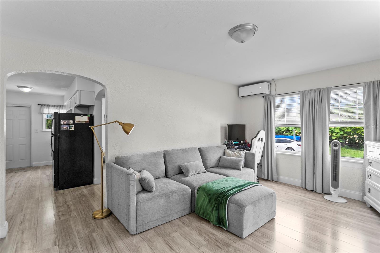 Image 6 of 29 For 4762 Haines Road N