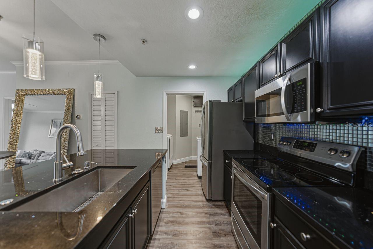 Image 11 of 79 For 700 Harbour Island Boulevard 403