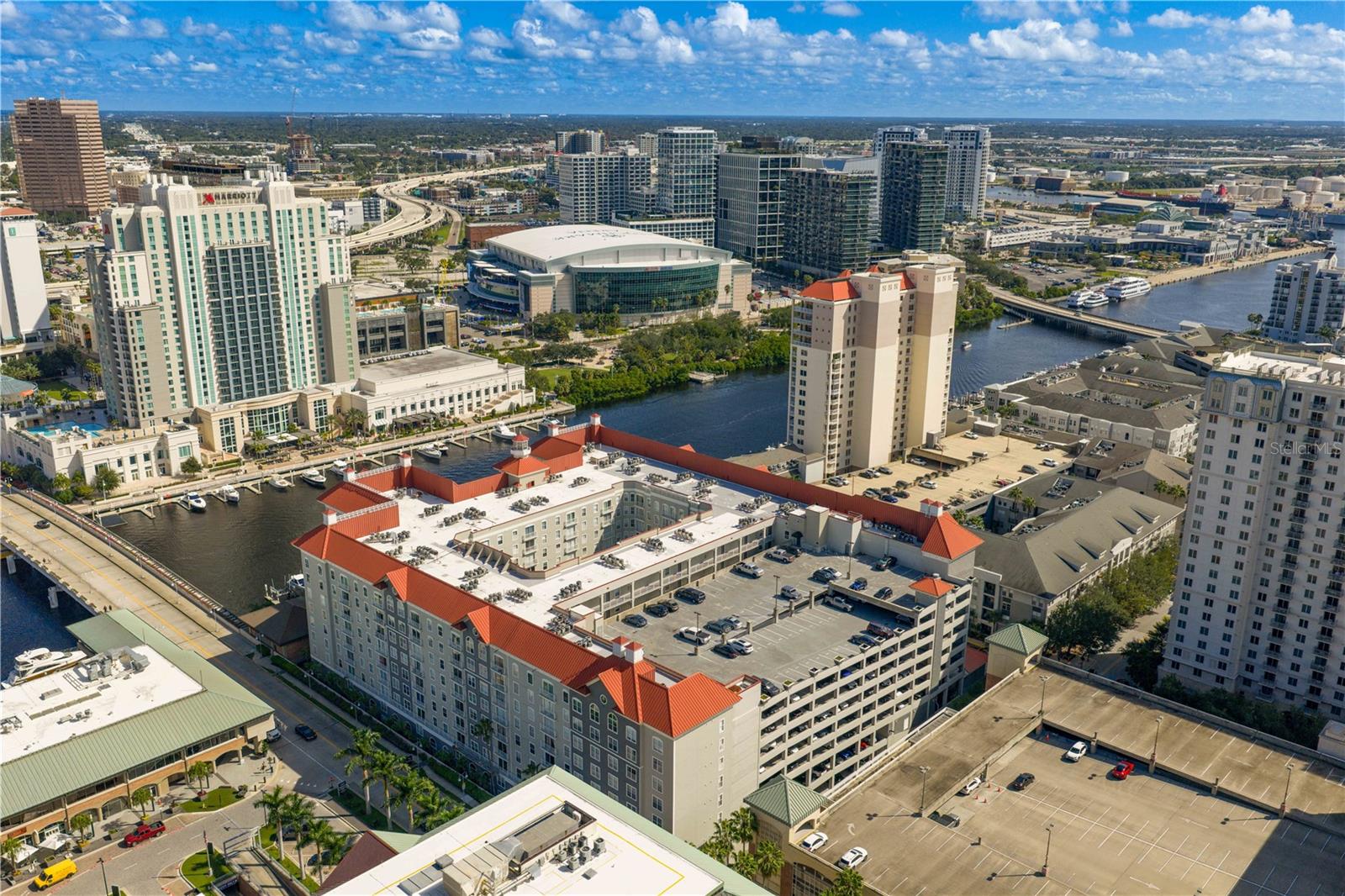 Image 2 of 79 For 700 Harbour Island Boulevard 403