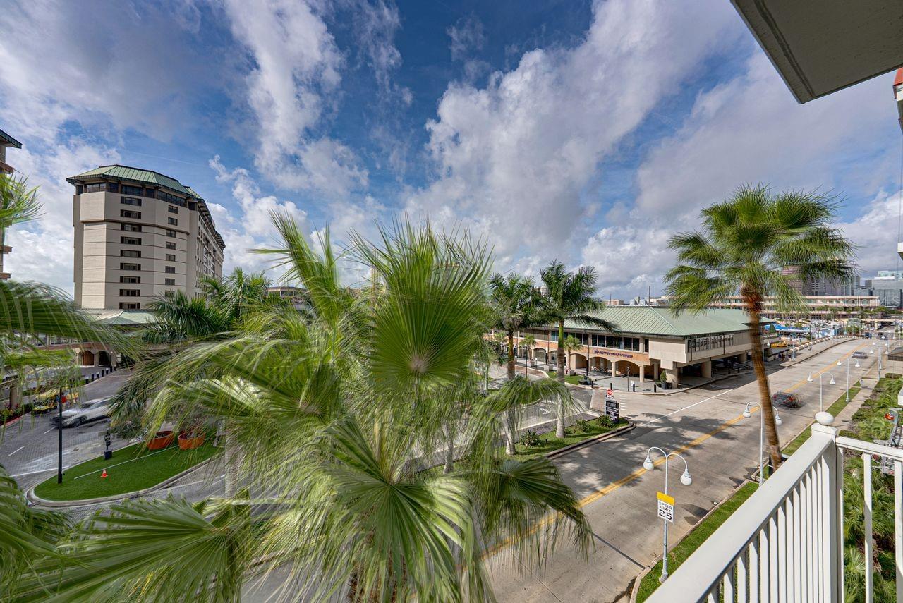 Image 26 of 79 For 700 Harbour Island Boulevard 403