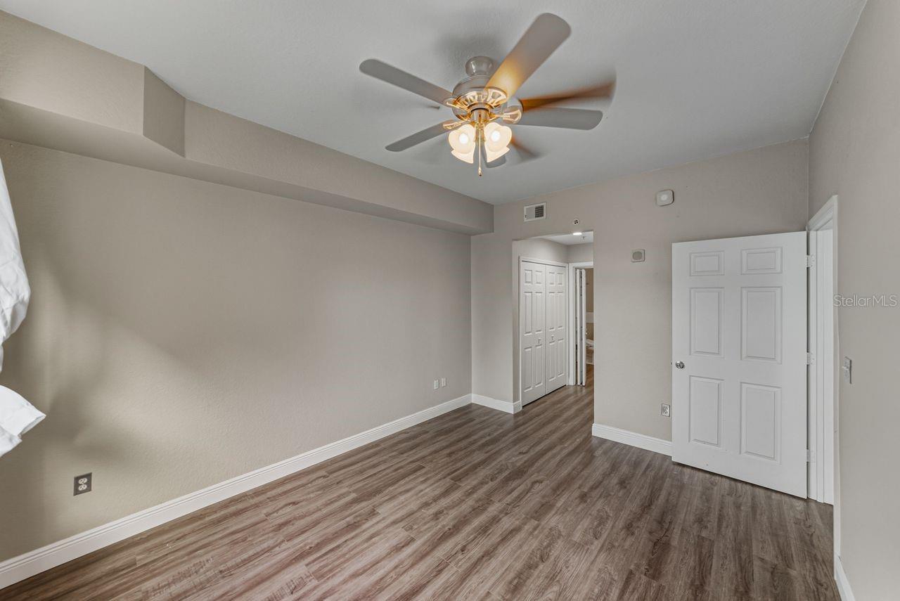 Image 32 of 79 For 700 Harbour Island Boulevard 403