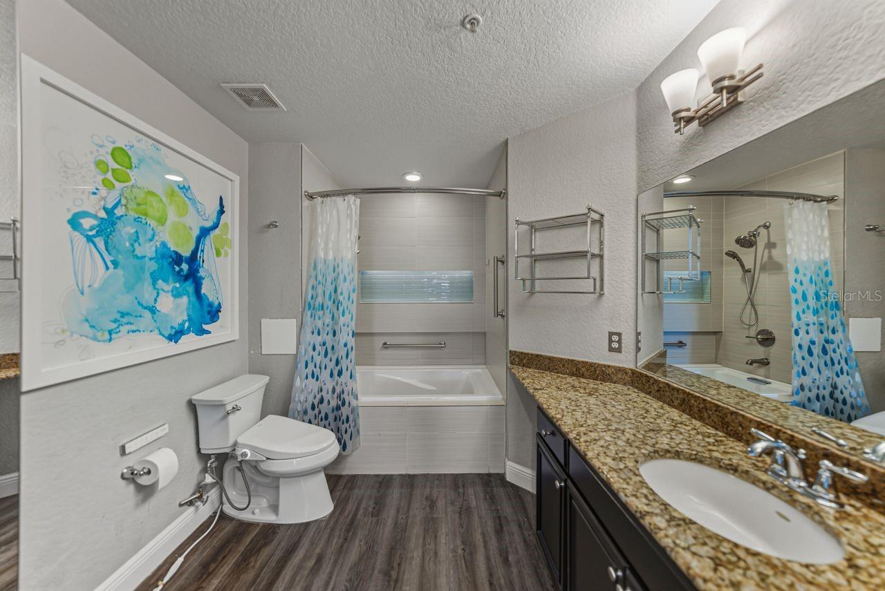 Image 36 of 79 For 700 Harbour Island Boulevard 403