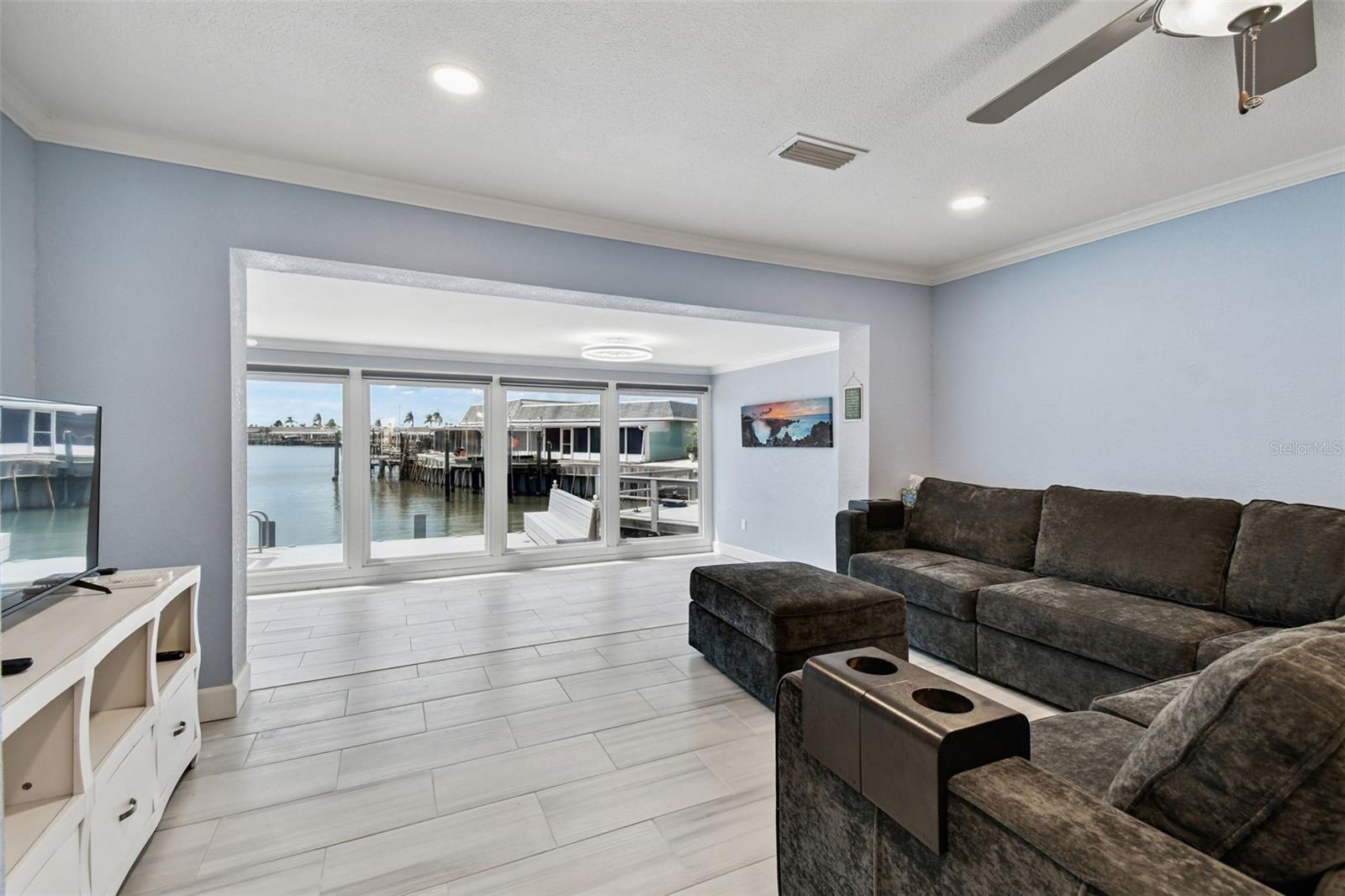 Image 17 of 53 For 334 Boca Ciega Point Boulevard 606