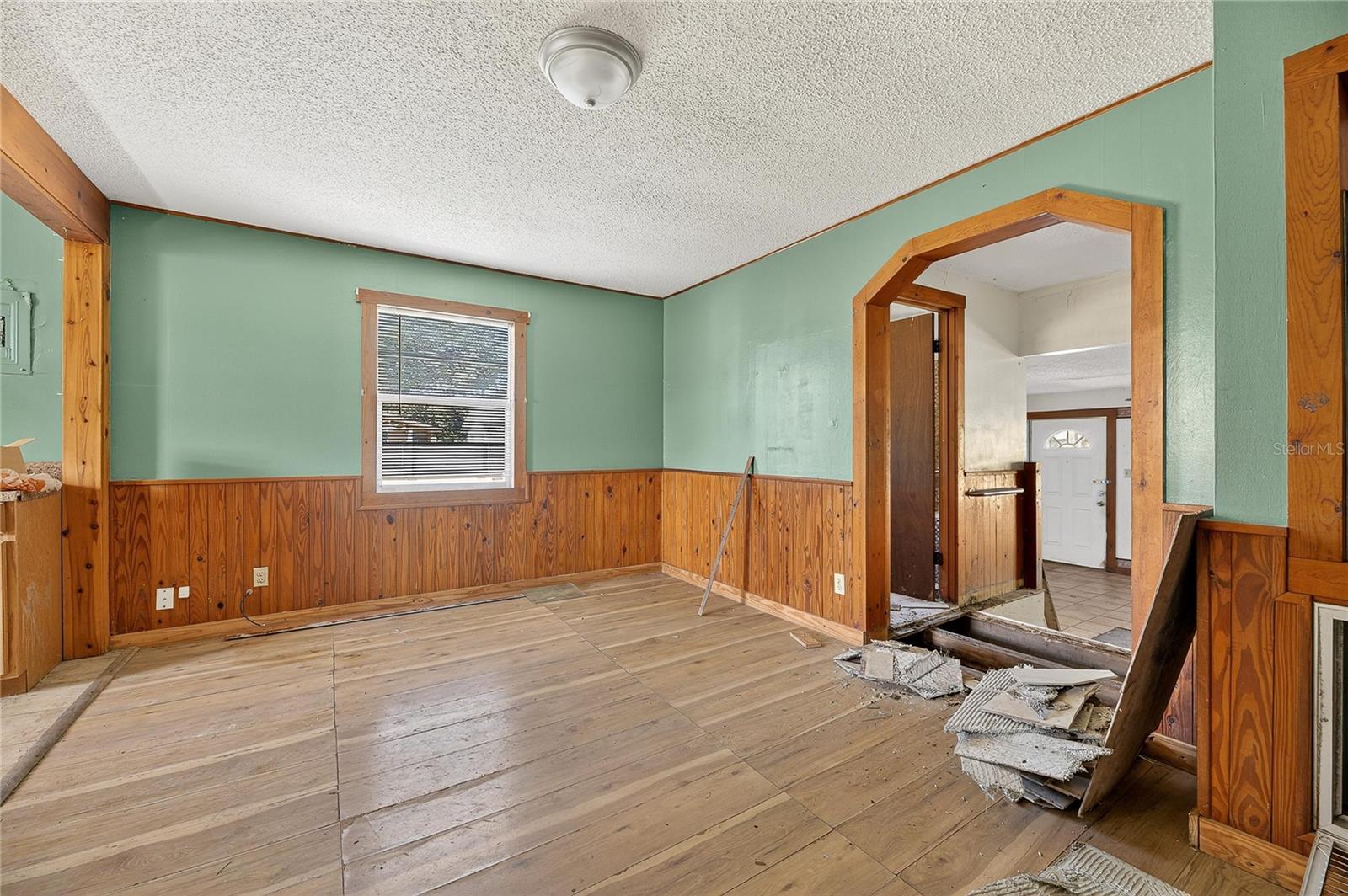 Image 19 of 71 For 311 Webb Road