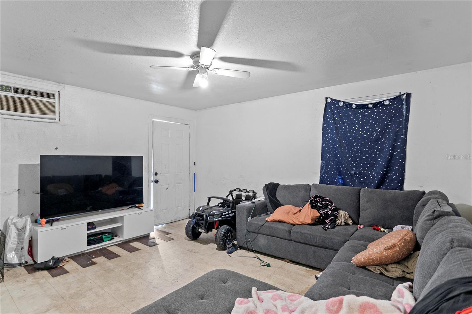 Image 4 of 21 For 2809 Anthony Street