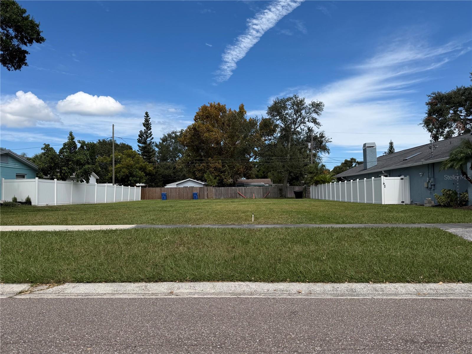 Listing Details for 845 43rd Avenue N, ST PETERSBURG, FL 33703